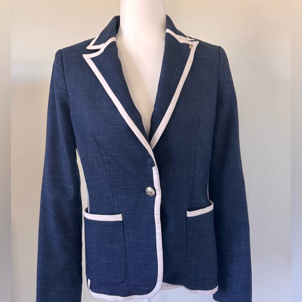 Tommy Hilfiger S blue jacket